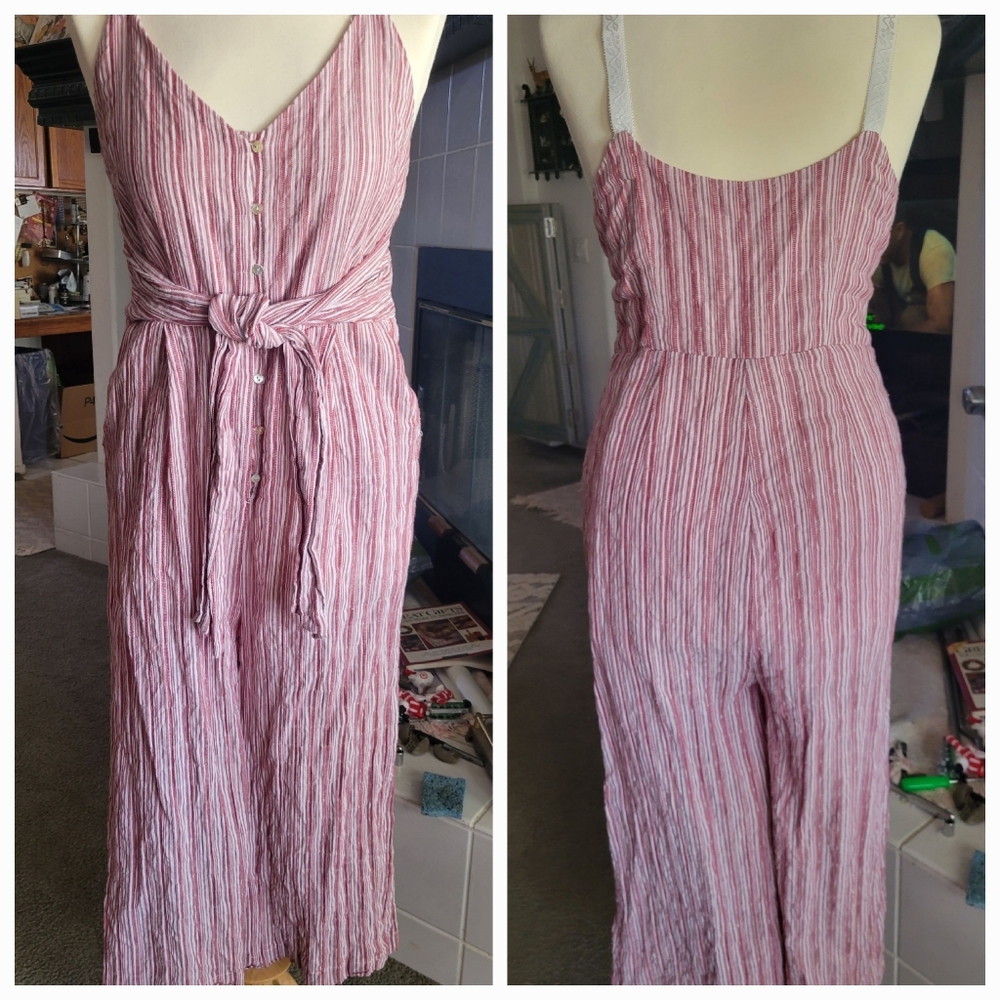 Unbranded cute dusty rose and white wide capri leg jumper size L